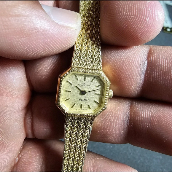 Hamilton Saville Swiss Quartz Watch Gold Tone 8164 Not Working For Parts/repair - Picture 4 of 7